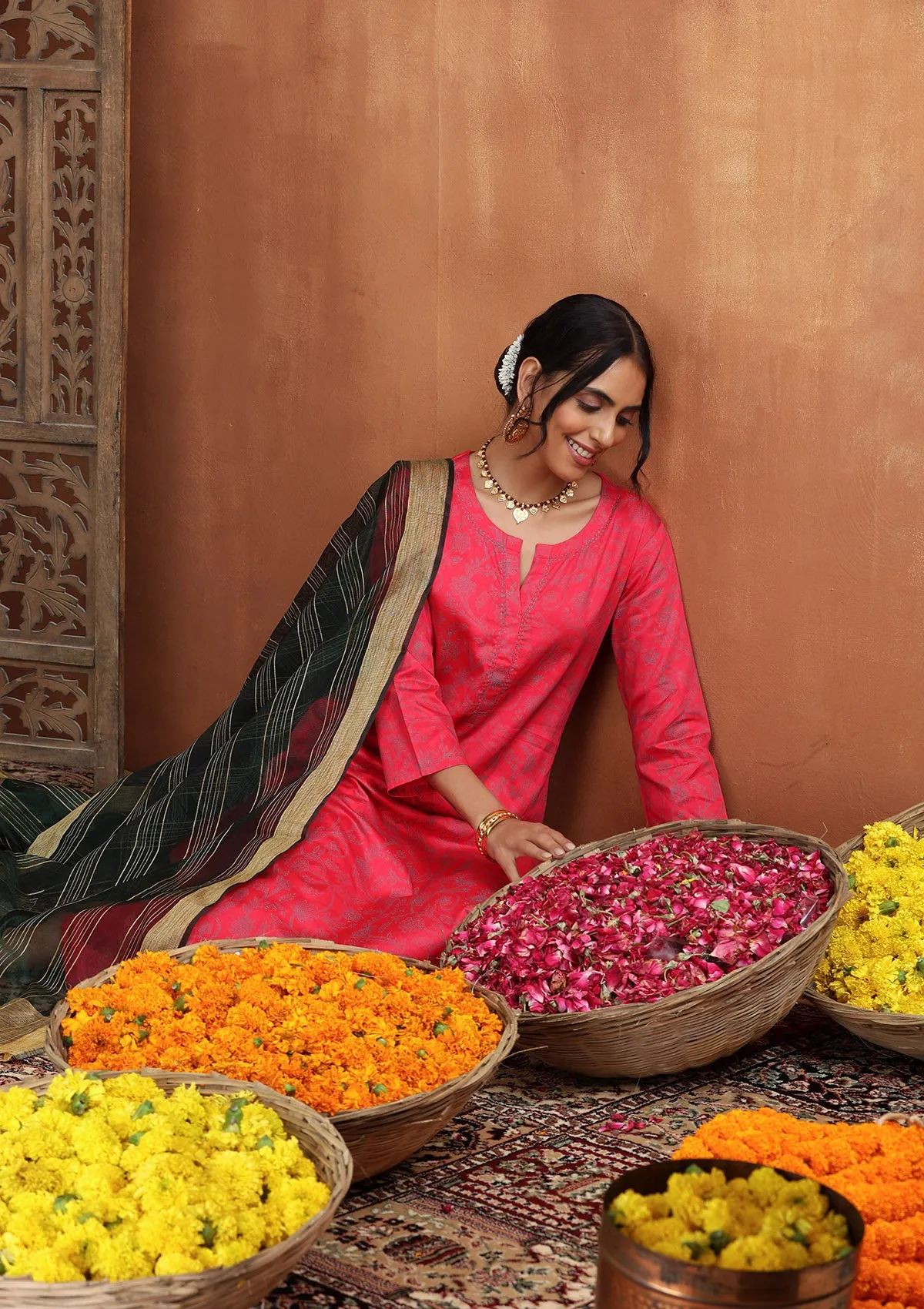 HOC Crafts Glazed Cotton Hand Block Printed with Hand Embroidery Women's 3 PC Long Kurta Set with dupatta - Pink