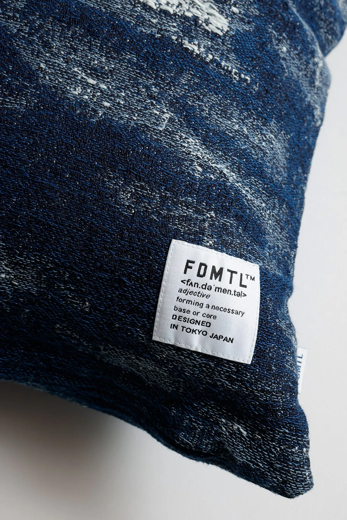 JACQUARD DENIM CUSHION COVER