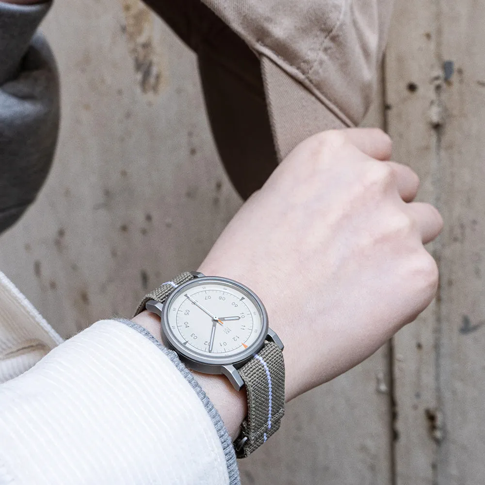 MUS-01 KHAKI P 34MM   Natural Leather Strap Gift Box
