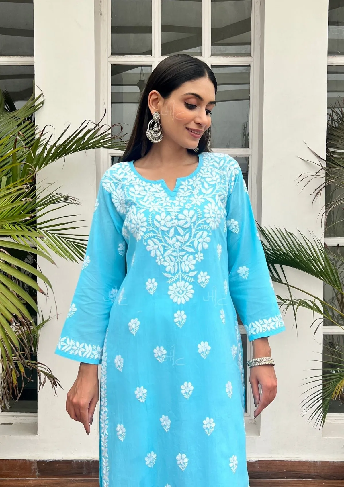Nida Chikankari Cotton Straight Kurta