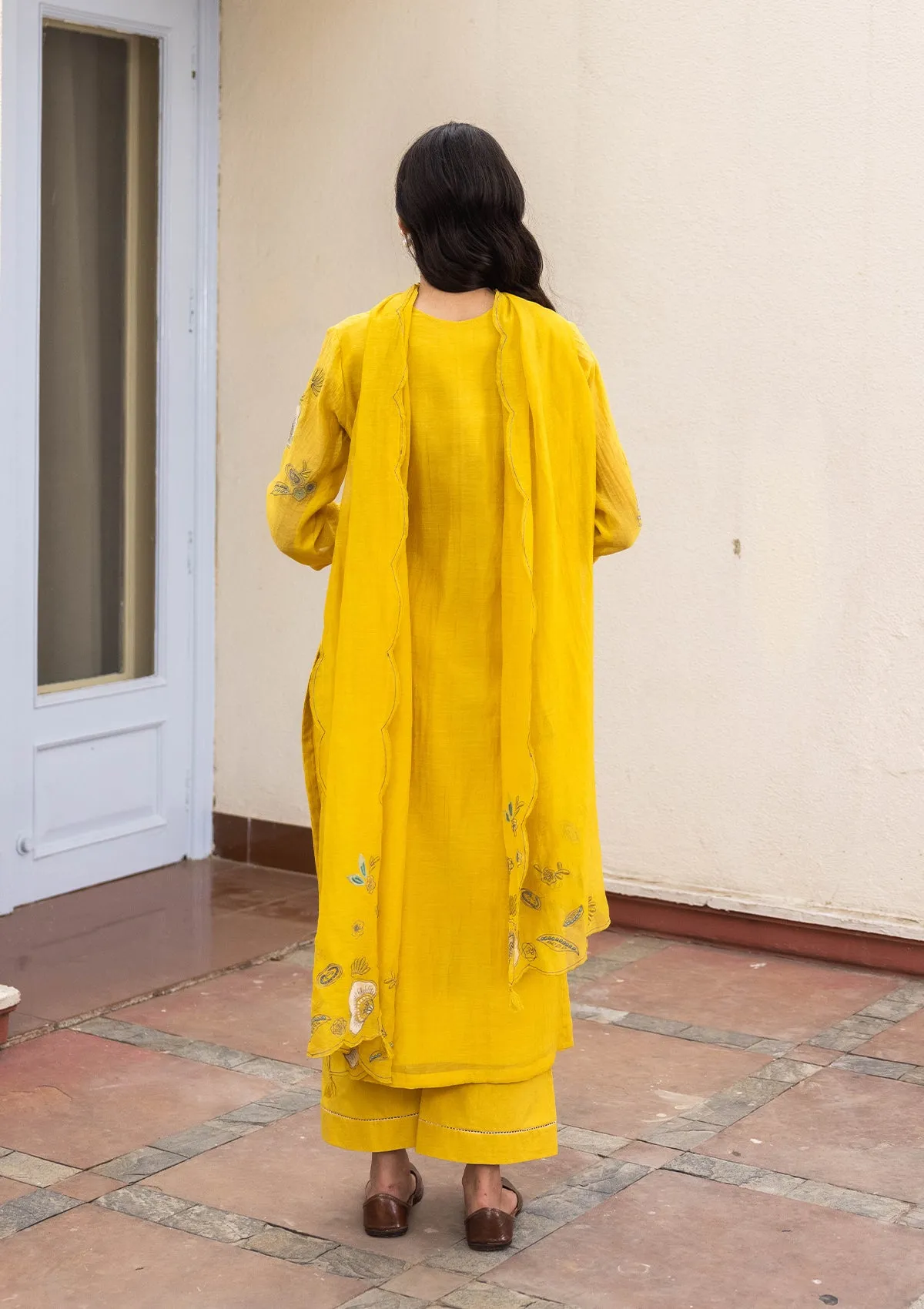Rue Floral Applique Kurta Set