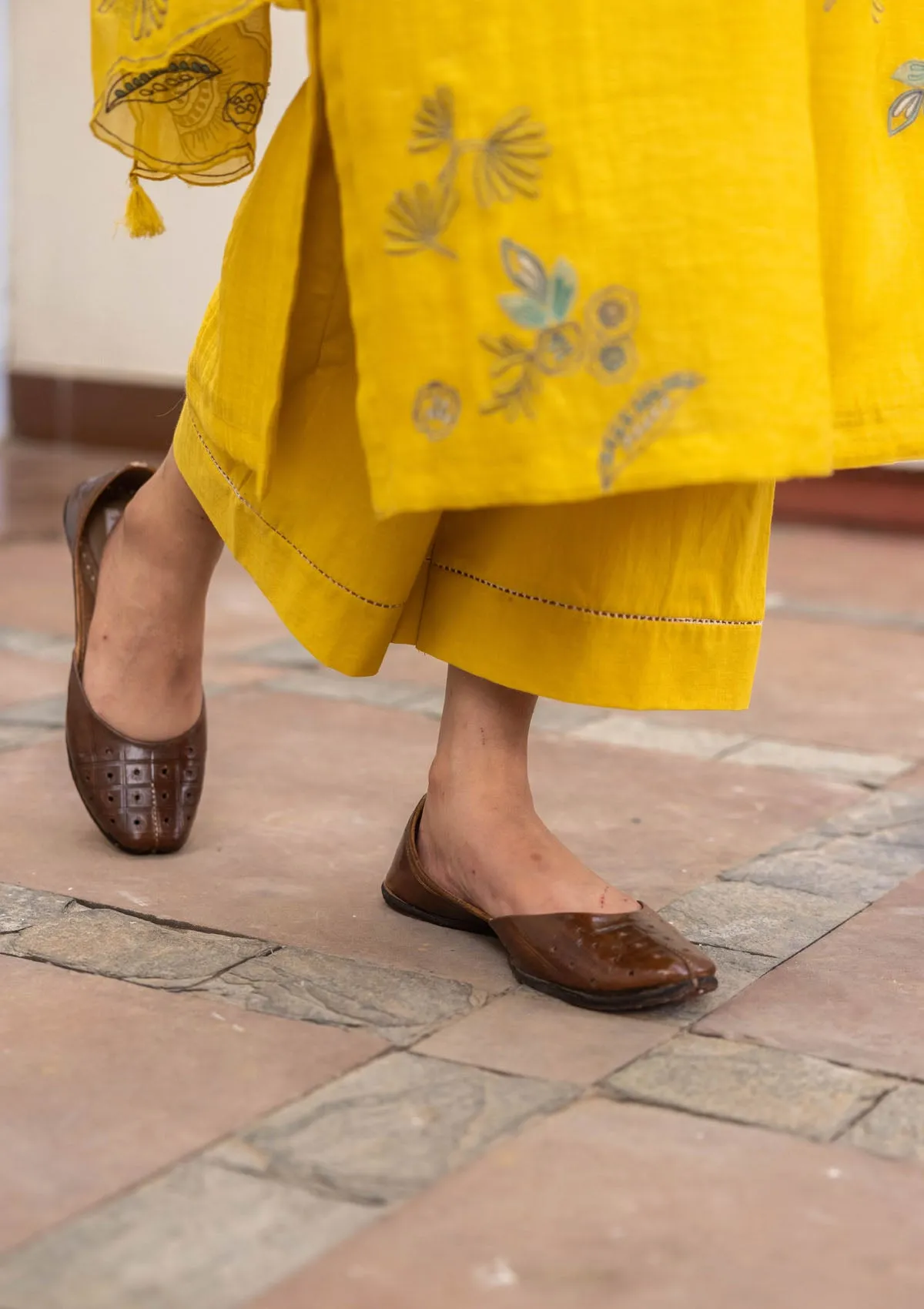 Rue Floral Applique Kurta Set