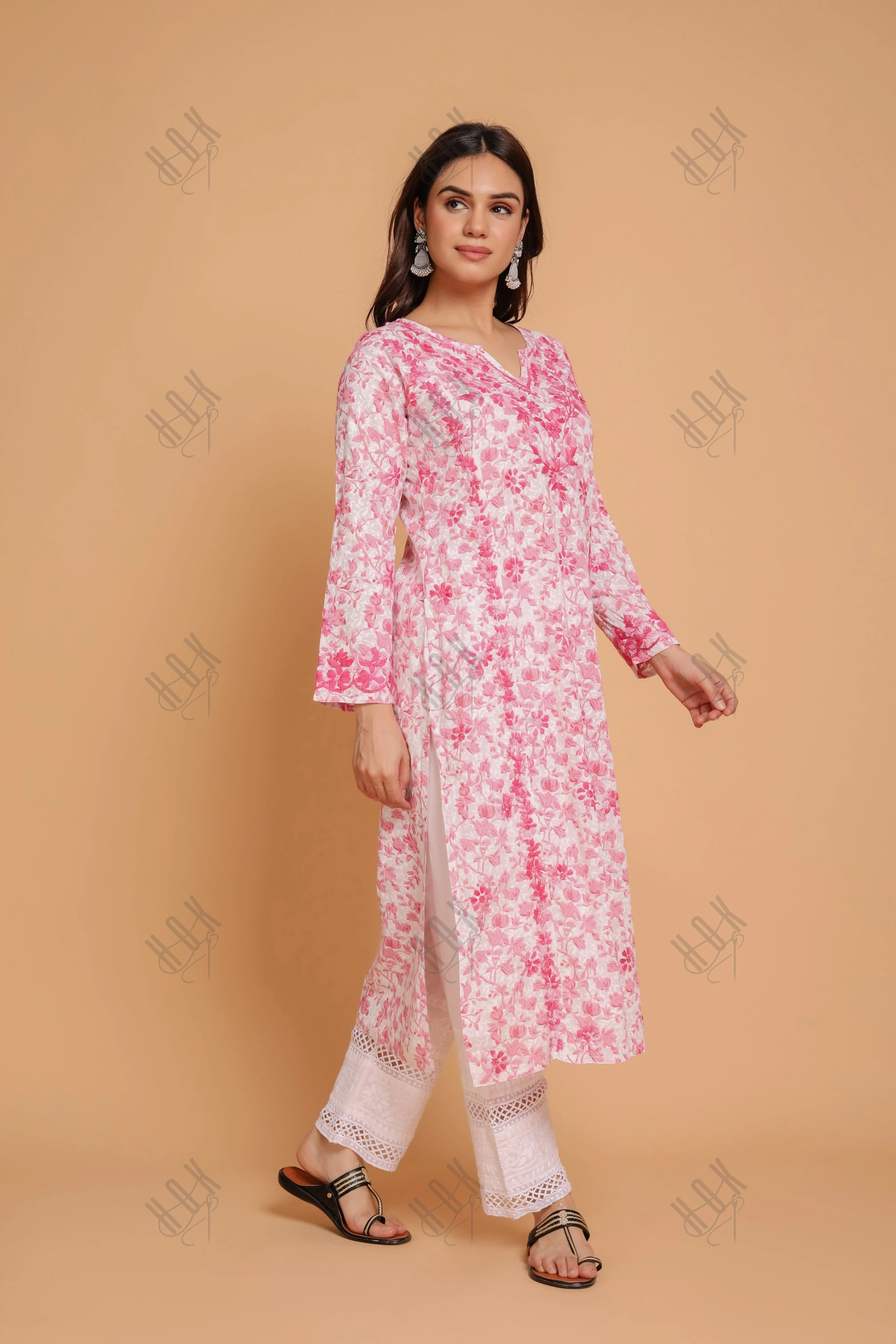 Saba Chikankari Kurta in Mul cotton in Pink Print