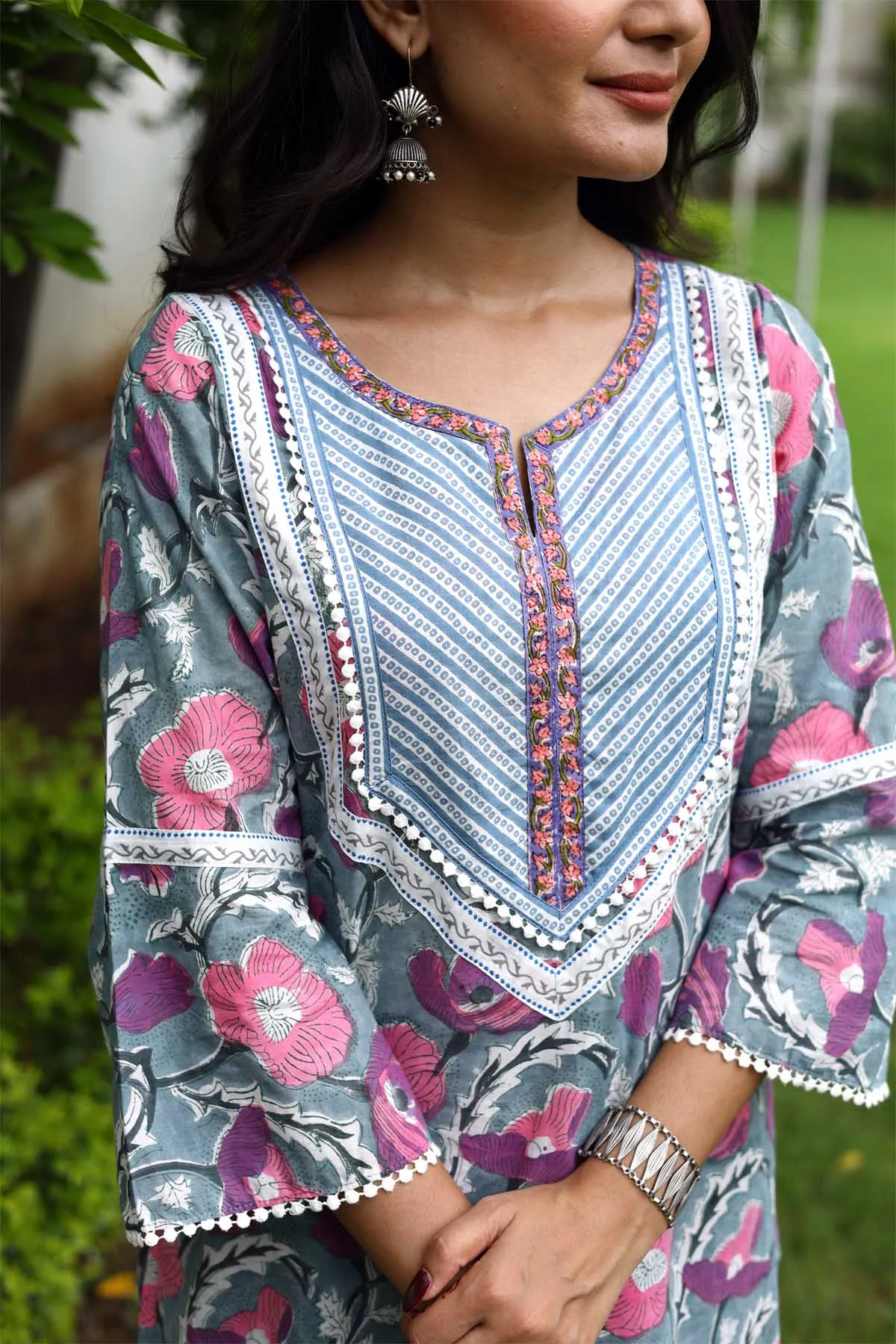 Straight fit kurta in hand block print Mauve color