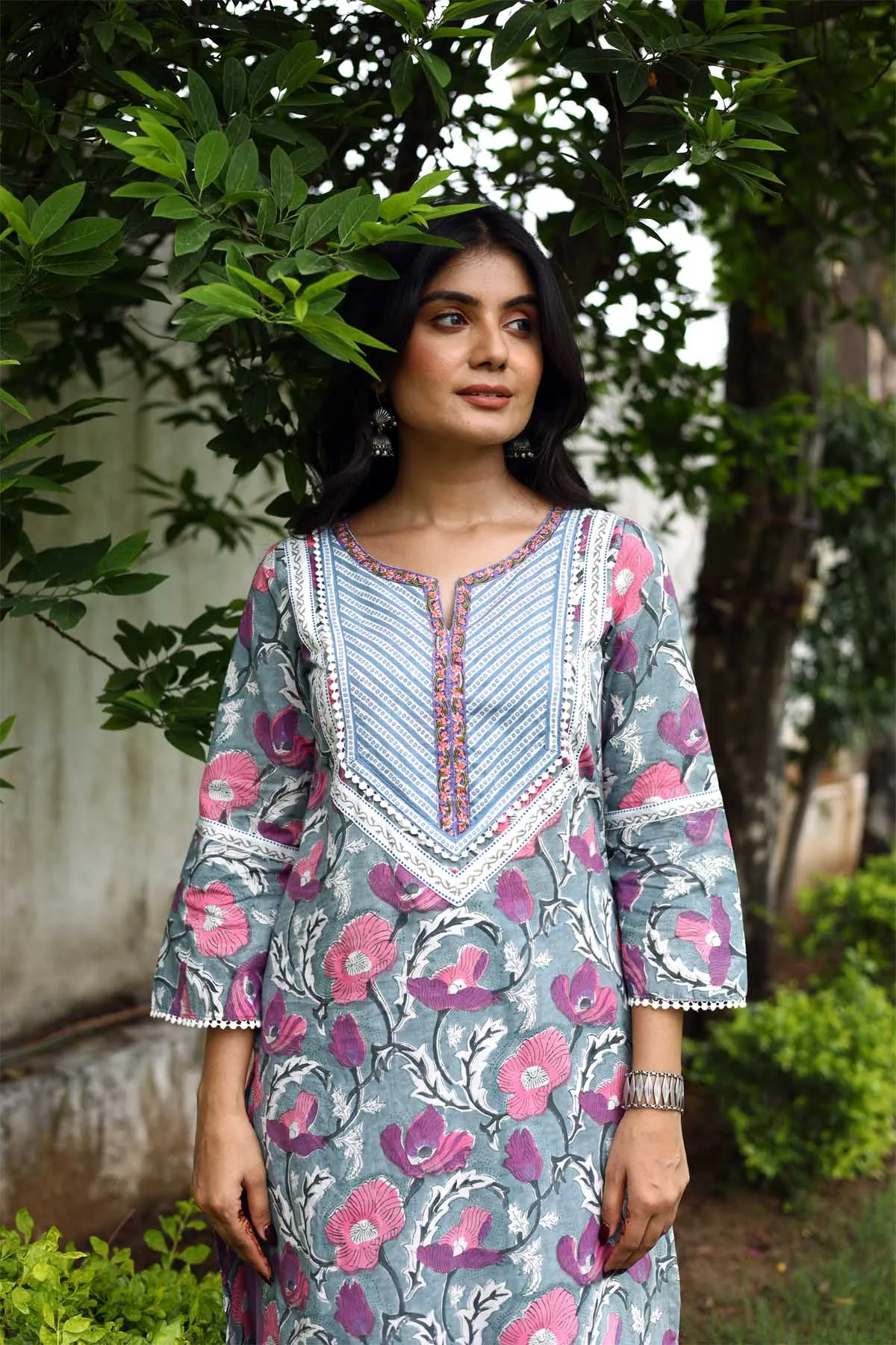 Straight fit kurta in hand block print Mauve color