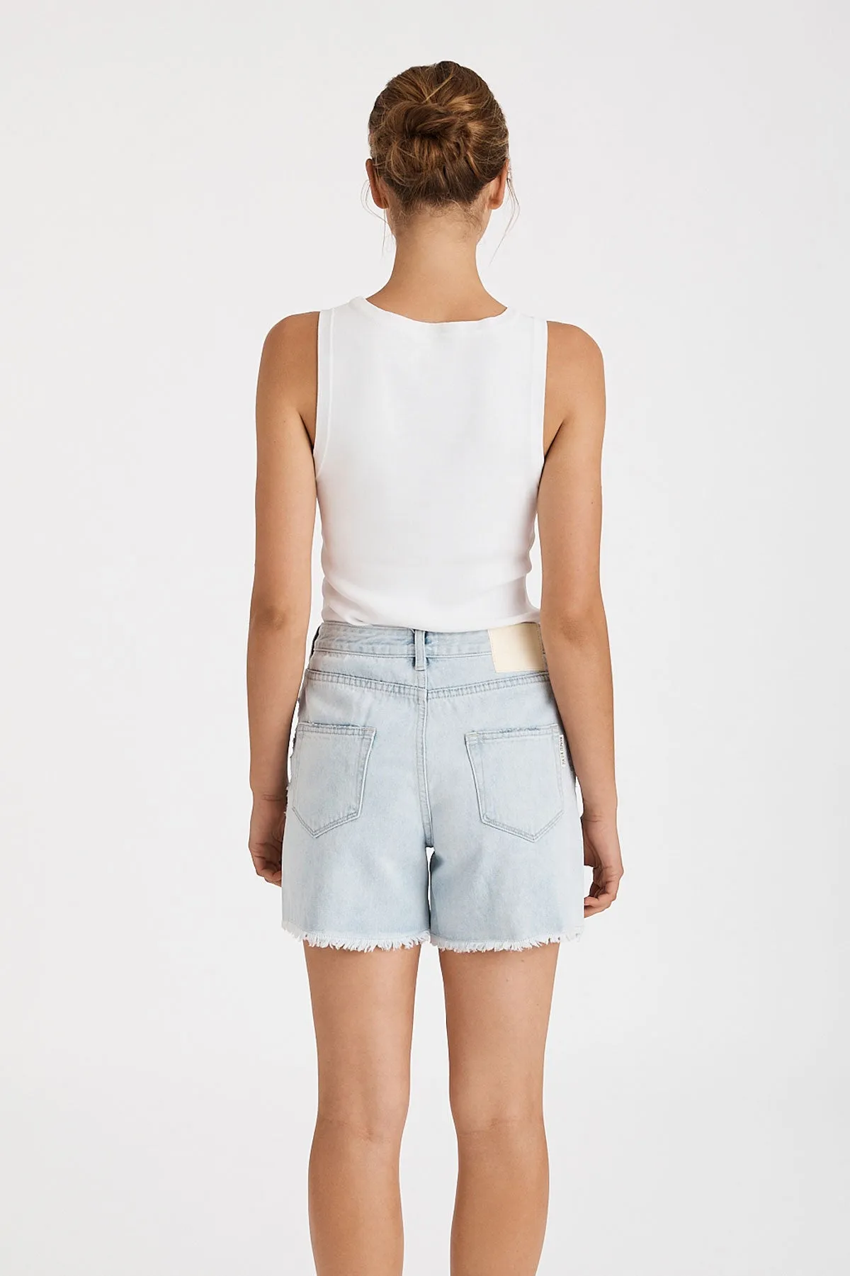 The Boyfriend Short - Washed Blue