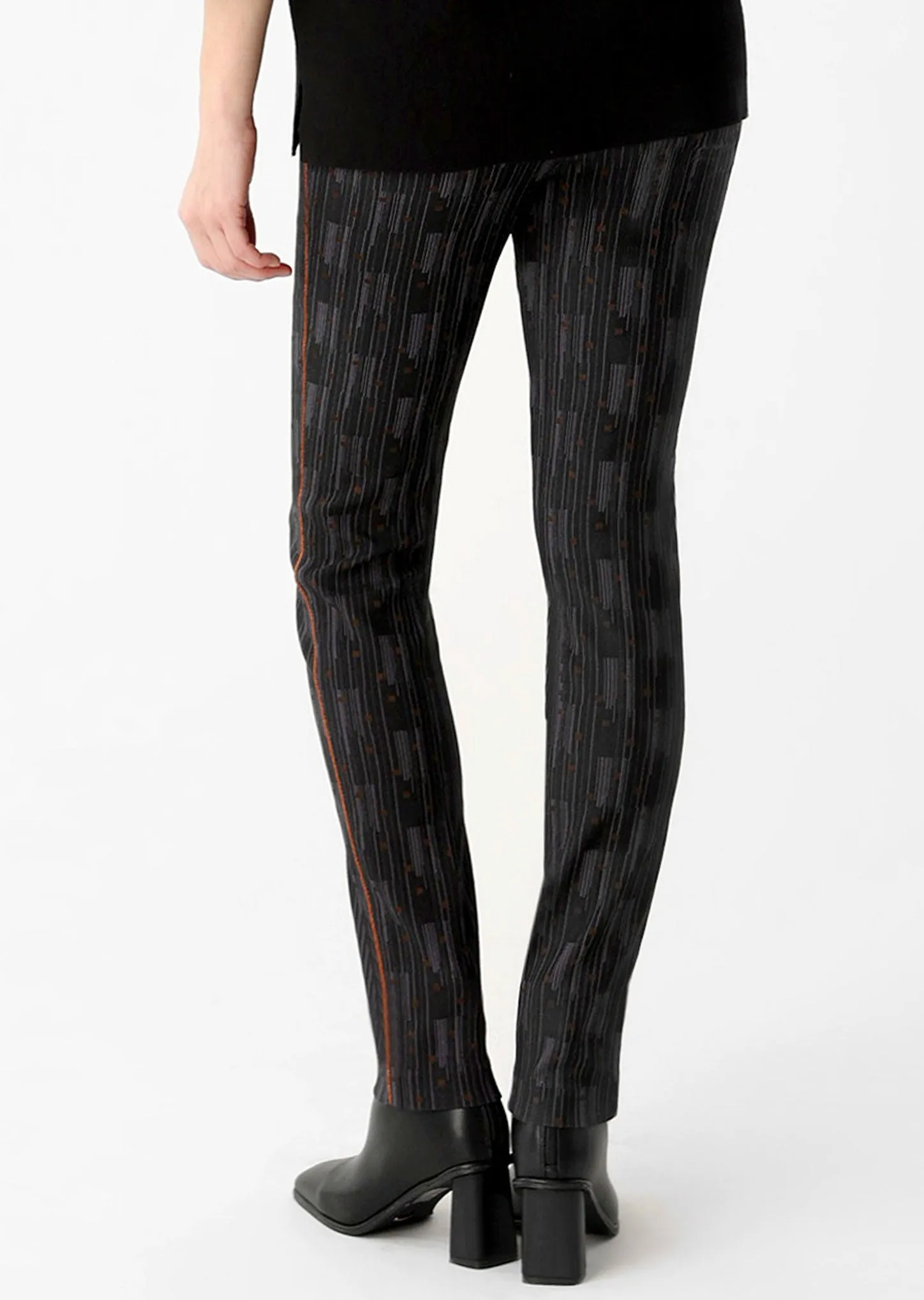 Truro Stripe Print 31" Slim Pant With Piping